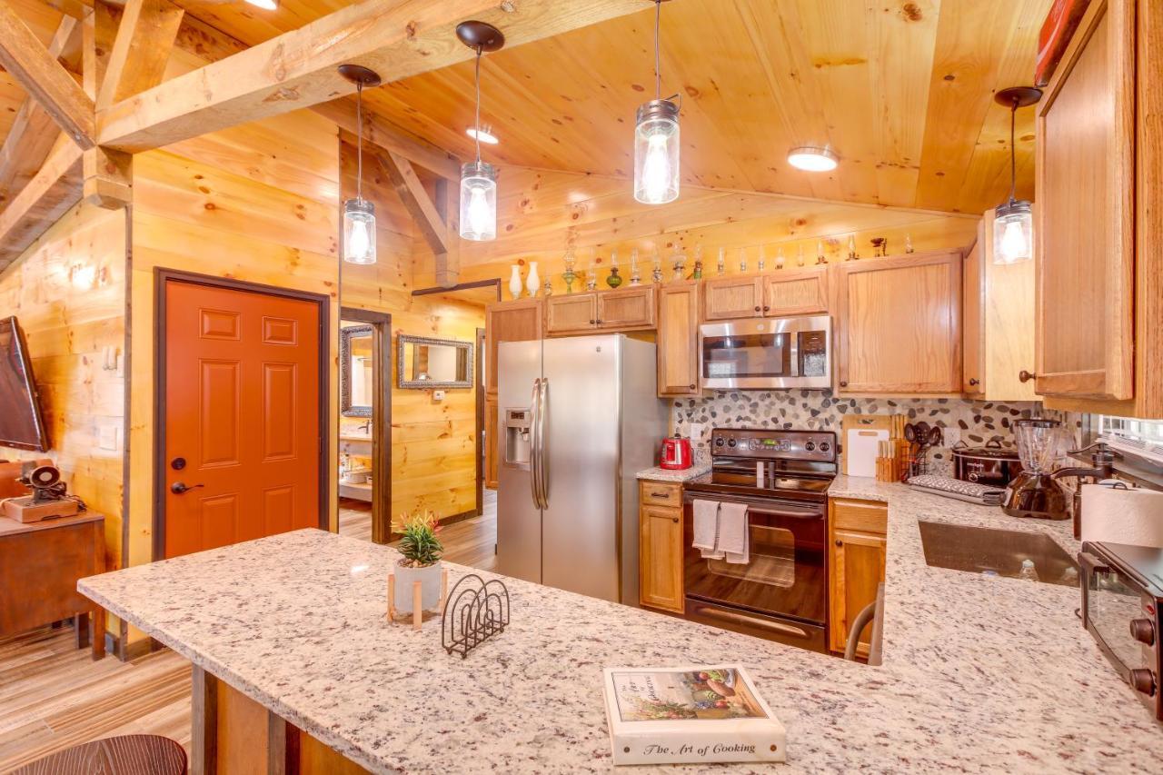 Pet-Friendly Chattanooga Cabin With Hot Tub And Kayaks Exterior foto